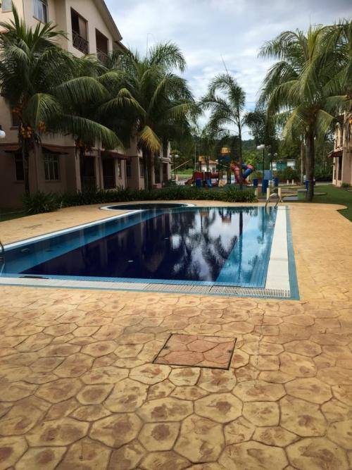 Pelangi Kondominium Sg Merab