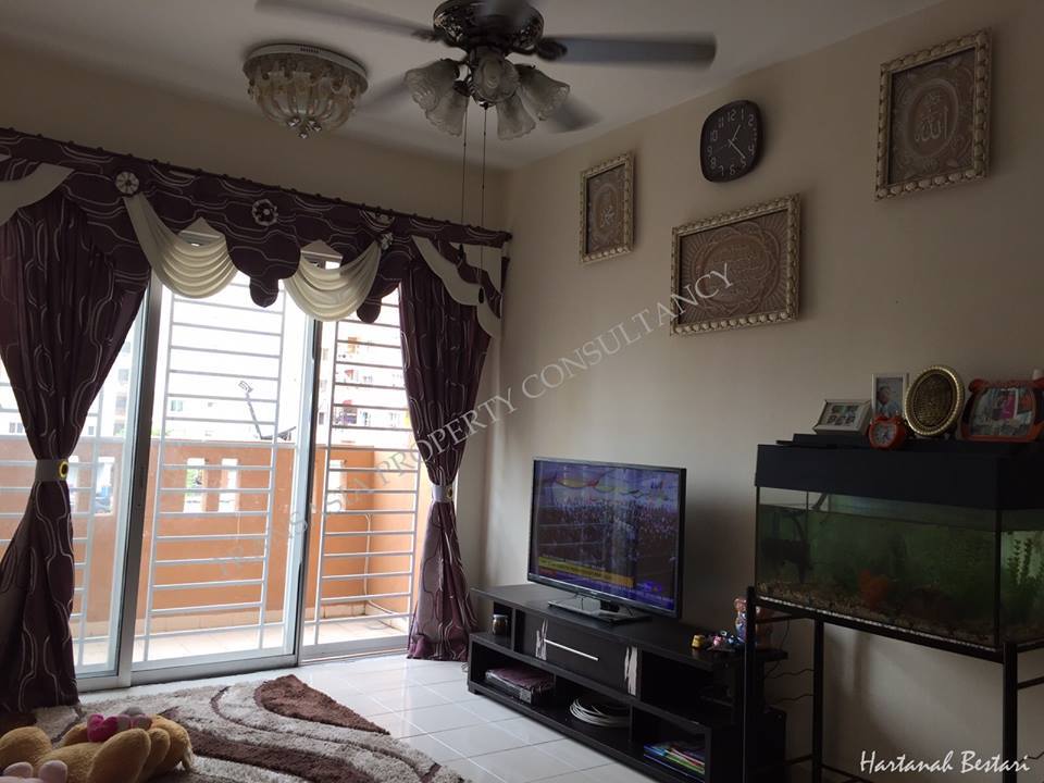 Pangsapuri Laguna Biru Kundang Rawang