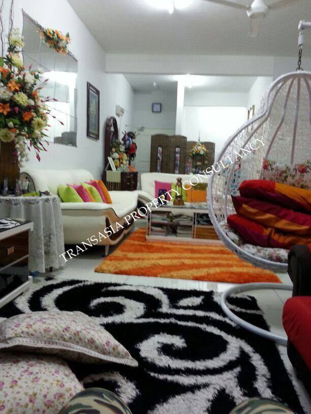 Bilik Kristal View Shah Alam - Corner Unit Block B Lvl 8 Kristal View