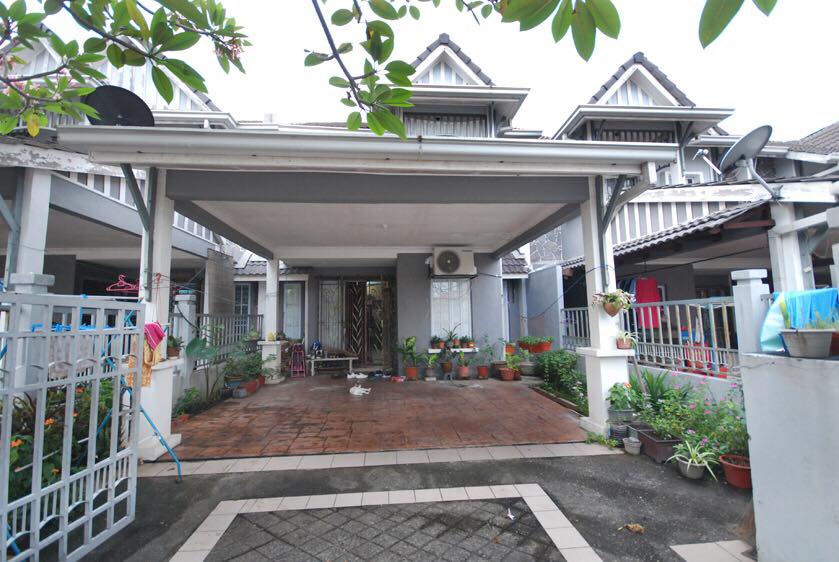 Teres Depan MASJID, Subang Bestari U5 Shah Alam 