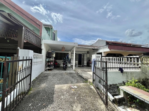 Rumah Teres Setingkat Taman Ehsan Kepong (Bahagian Depan)